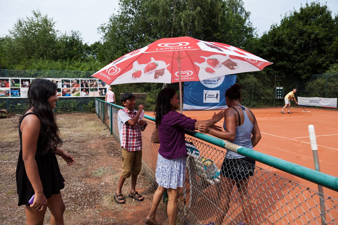 Bild 192 - Stadtwerke Pinneberg Cup 4.Tag